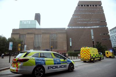 Un adolescent arrêté après avoir poussé un enfant du 10e étage du musée Tate Modern de Londres