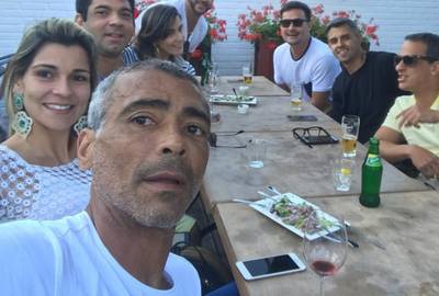 Romário doet 'zijn' Eindhoven aan in tour door Nederland