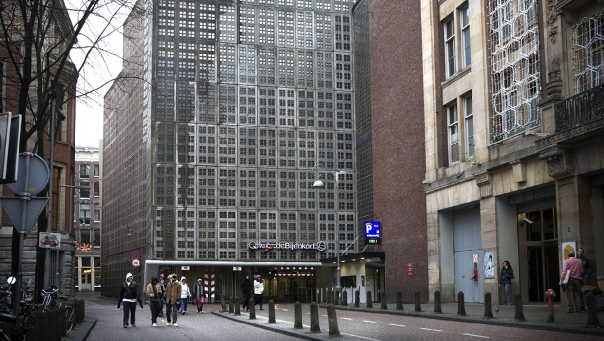 Amsterdam Grootverdiener Met 162 Miljoen Euro Aan Parkeerbelasting