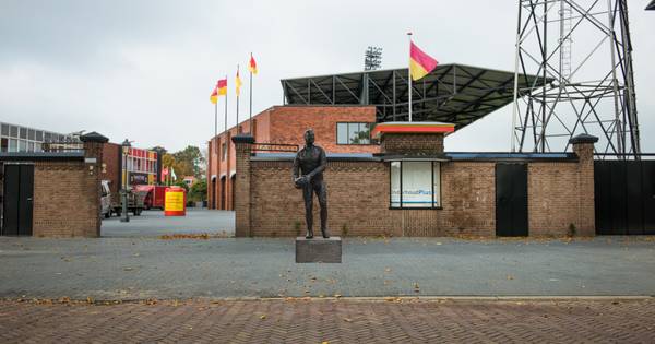 Standbeeld Go Ahead Eagles-icoon Leo Halle moet snel plek krijgen - De Stentor