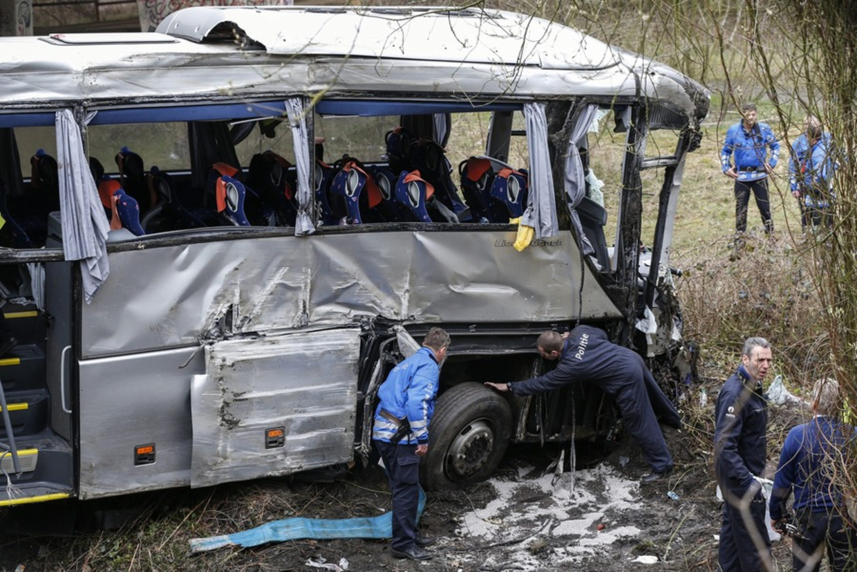 Авария автобуса с детьми