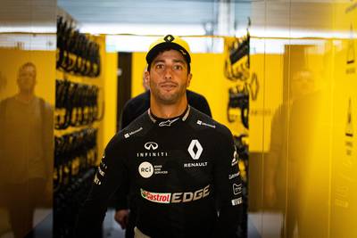 Ricciardo twijfelde of hij wel moest starten na dood Hubert: ‘Is dit het allemaal wel waard?’