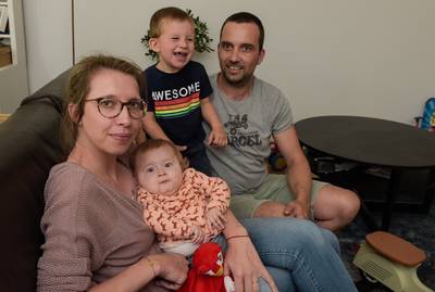 Zieke baby Pia heeft reddende prik van twee miljoen euro: ‘Niet zeker of aanslaat’