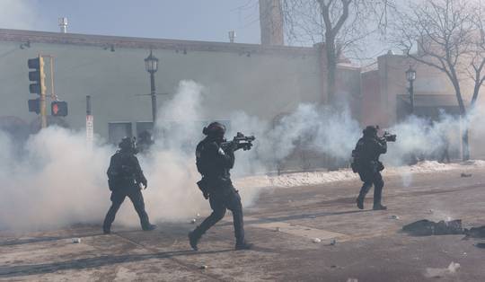 Video: zo ontspoorde de confrontatie tussen de grenspolitie en Alex Pretti