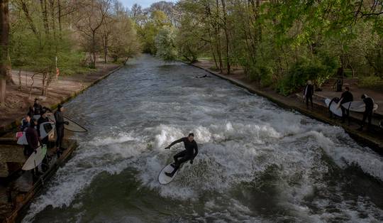 München was een onverwachte surfstad, tot de golf verdween