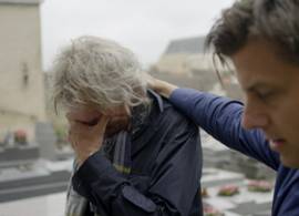 Emotionele Matthijs van Nieuwkerk barst in tranen uit op televisie