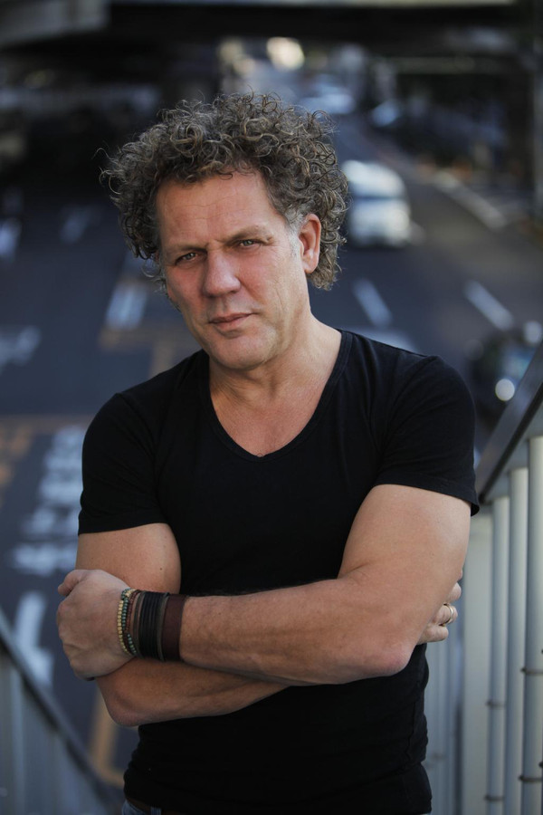 Kees van der Spek deelt sneer uit aan politie Foto AD.nl