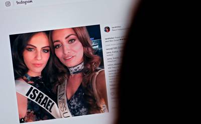 Miss Irak bedreigd na vredesselfie met miss Israël