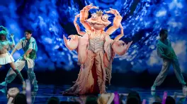 King Krab impresst ons net very much! - The Masked Singer