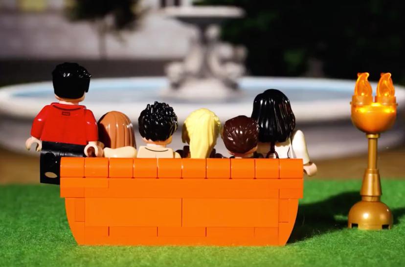 Ross, Chandler, Joey, Rachel, Phoebe en Monica in de nieuwe Friends-LEGO-set