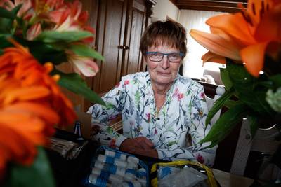 Op Noordhoek geen feest zonder Elly en haar EHBO-koffer
