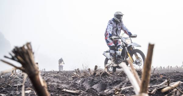 Pech voor crossers: Essentocht Albergen afgelast vanwege mestwetgeving - Tubantia