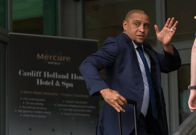 Roberto Carlos schakelt advocaten in na dopingbeschuldiging
