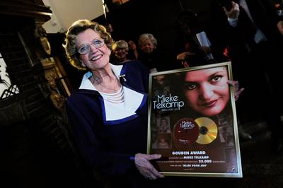 Mieke Telkamp bijna uit Top 10 Uitvaartmuziek