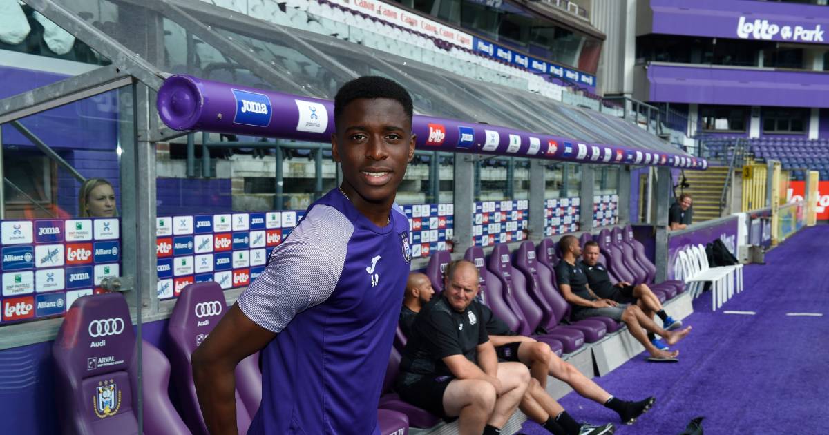 Anderlecht wil contract Sambi Lokonga verlengen: "Ik voel ...