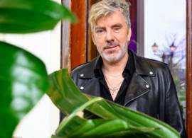 Ruud de Wild heeft dit prachtige grachtenpand gekocht na zijn breuk met Olcay