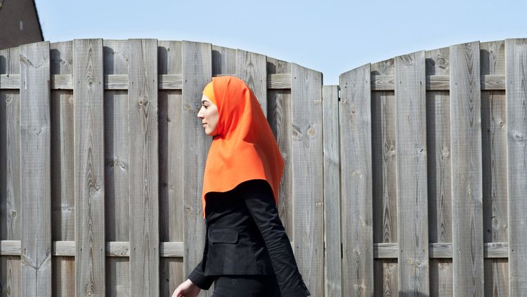 Marokkaanse Vrouw Wrik Je Los Uit De Beklemmende Sociale