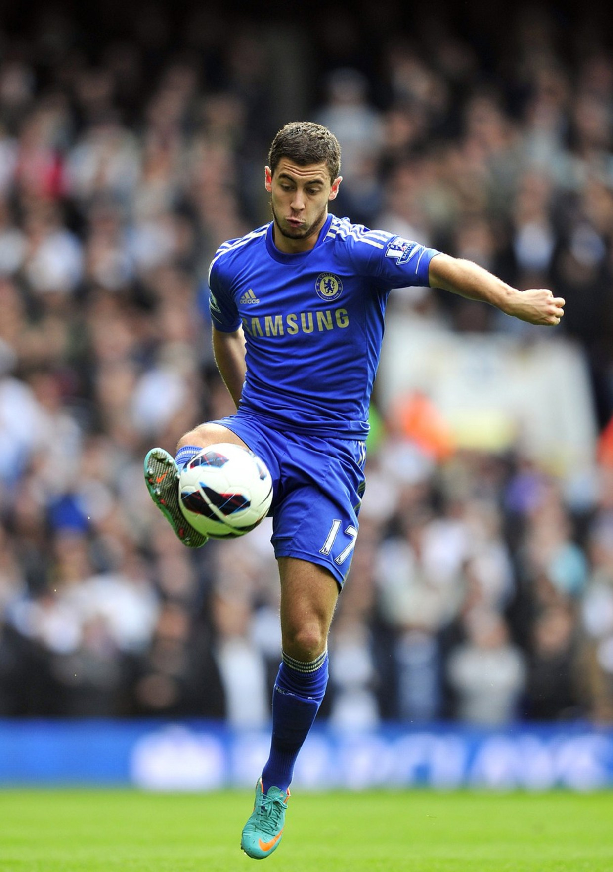 Mata uitblinker in 2-4 overwinning Chelsea op White Hart ...