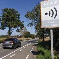 Pas een boete bij 129 km/u op autosnelweg: technische marges bij snelheidscontroles blijven bestaan
