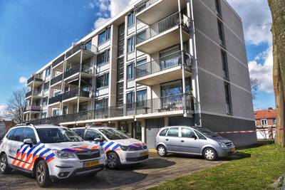Kind (3) valt van driehoog naar beneden in Breda, politie doet onderzoek