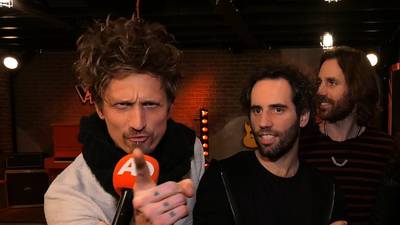 Navarone speelt nieuwe single in finale The Voice, maar dan moet het publiek wel op ze stemmen