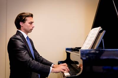 Baudet beledigt muzieksmaak collega’s Tweede Kamer