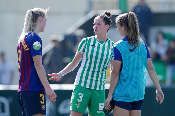 Van Dongen Als Je Zwanger Bent Kan Je Worden Ontslagen Belachelijk Nederlands Voetbal Ad Nl