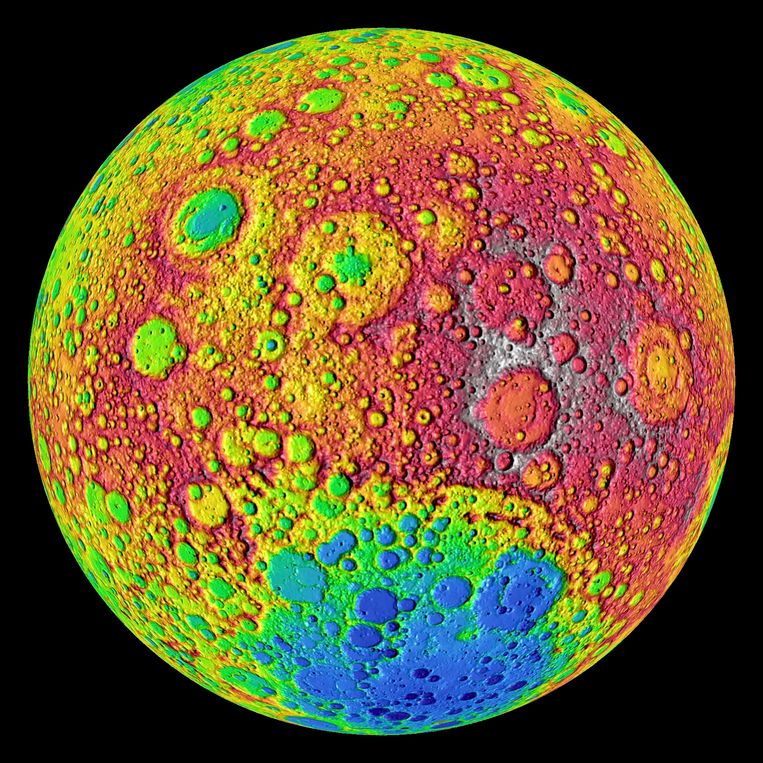 De achterkant van de maan, in beeld gebracht door de Lunar Reconnaissance Orbiter.