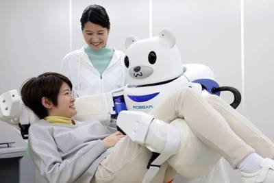 Robots waken in Japan over kinderen en brengen ouderen naar het toilet