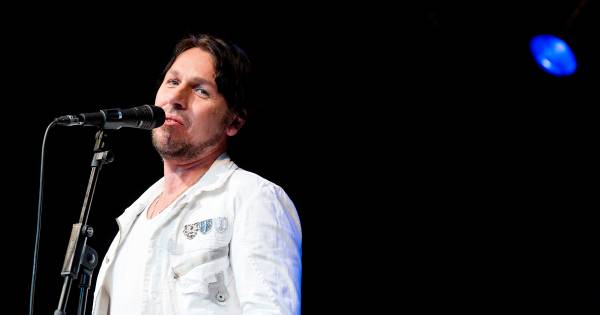 3js Zanger Jan Dulles Kondigt Gezinsuitbreiding Met Liefdevolle Foto Aan Show Ad Nl