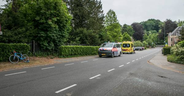 Wéér een ongeval met een wielrenner op beruchte plek in Rozendaal.