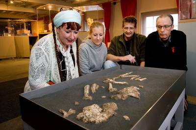 Skelet van bijna 6.000 jaar oud gaat naar het museum in Tiel