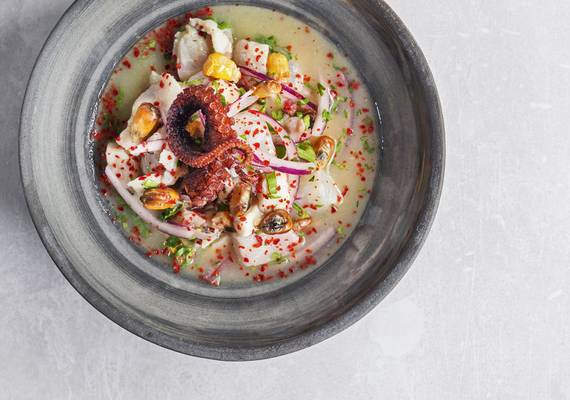 Krokante octopuspuntjes met dorade & kruidensalsa