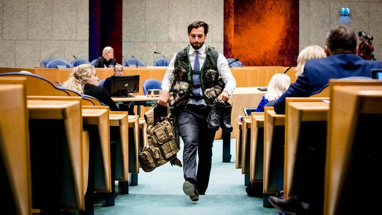 Baudet Zat Er Niet Ver Naast Militairen Vervangen Hun Uitrusting Soms Voor Eigen Spullen De Volkskrant