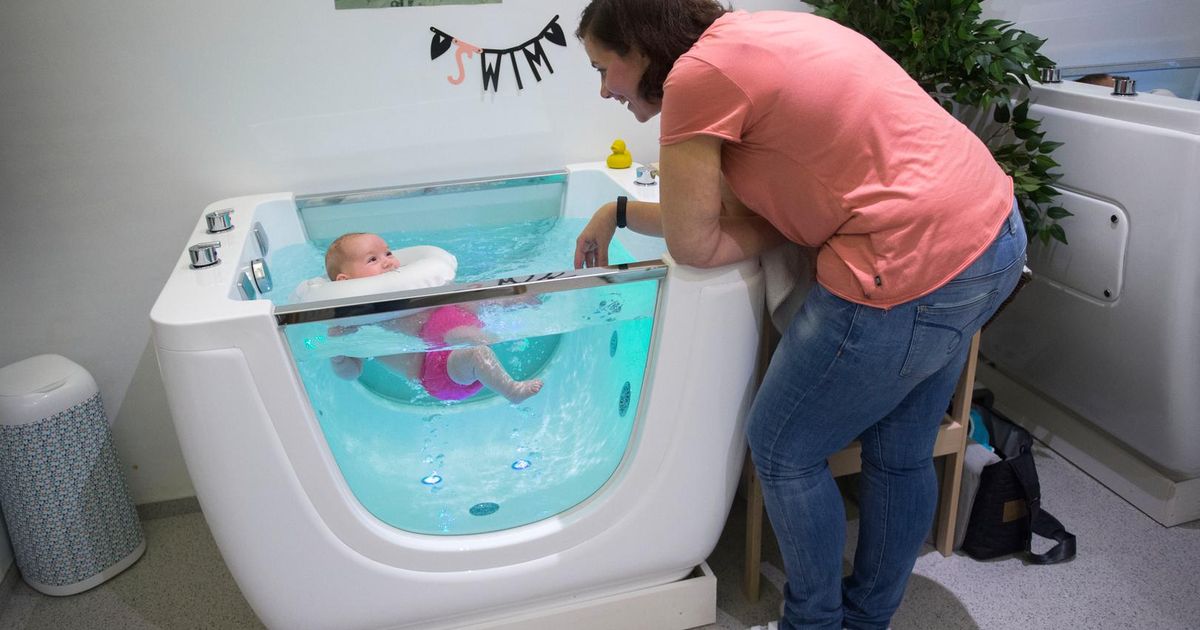 Baby's genieten in eigen jacuzzi | Antwerpen | Regio | HLN