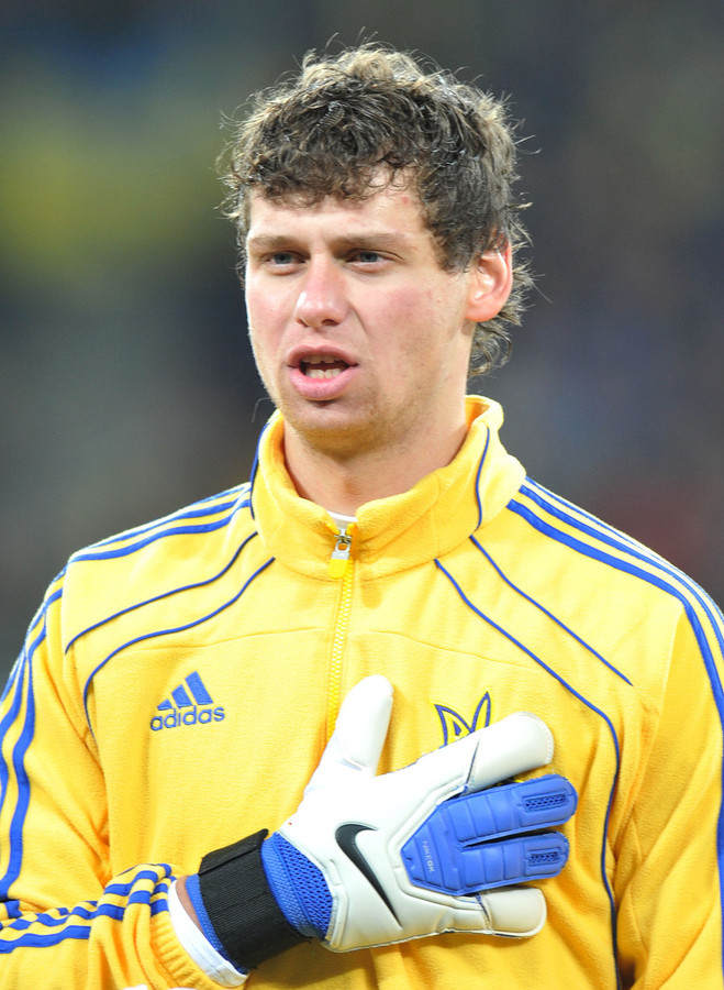 UEFA schorst Shaktar-keeper Ribka voor 2 jaar | Foto | ed.nl
