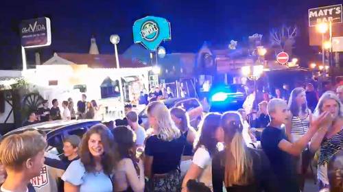 Het Portugese Albufeira, waar 77 West-Vlaamse jongeren besmet raakten, ontdekt dankzij het roodgekleurde Spanje