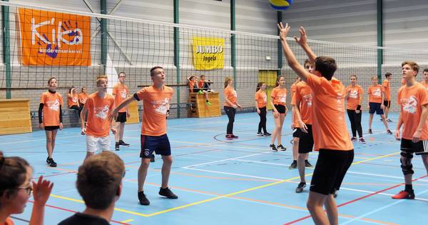 Kerstactie Zwin College levert 11.600 euro op | Zeeuws-Vlaanderen - PZC