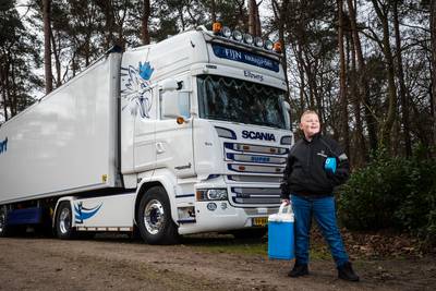 Negenjarige Dick scoort hit met truckerslied
