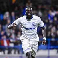 ‘Pas na die derde goal geloofde ik dat het binnen was’: AA Gent naar play-off 1, Genk grijpt ernaast