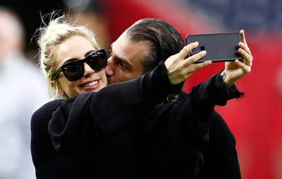 Lady Gaga gaat trouwen