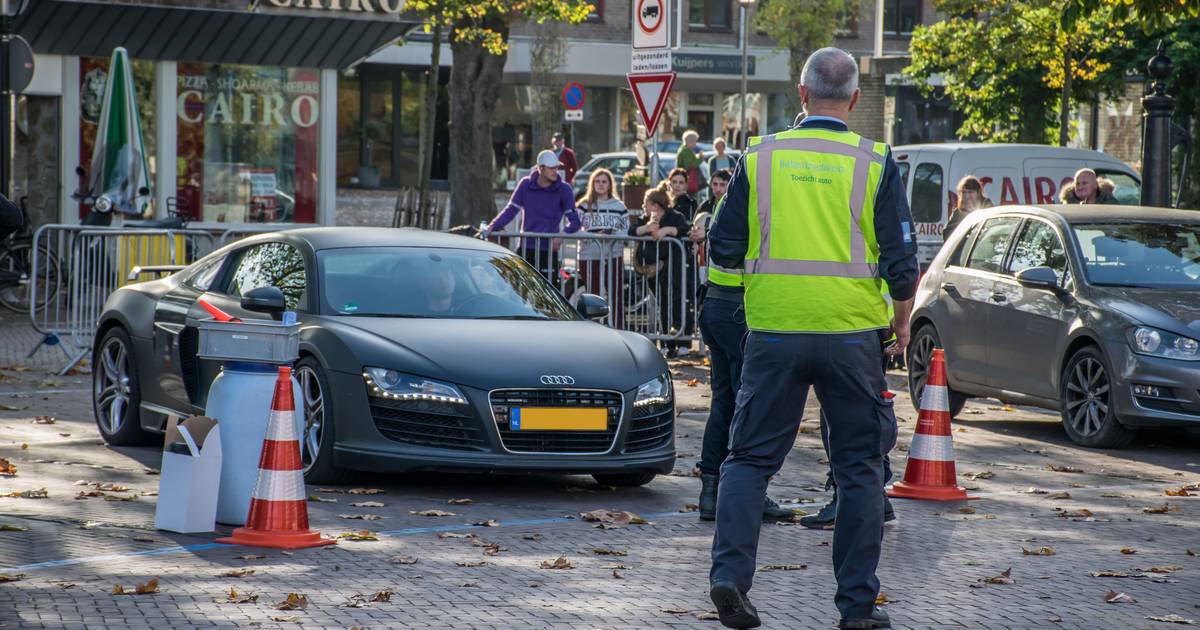 Grootscheepse controle politie en belastingdienst in ...