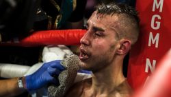 Ongeslagen bokser ging ondanks smeekbedes toch door en bekocht het met zijn leven