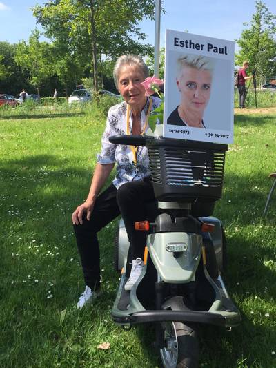 Nabestaanden moesten sepot in zaak martelmoord Esther via media vernemen