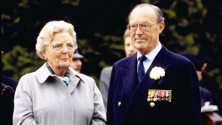 'Koningin Juliana wilde twee keer scheiden van prins Bernhard' | De