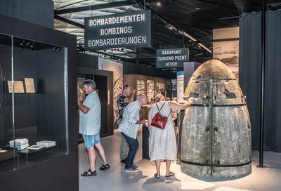 Eerste bezoekers naar Vrijheidsmuseum Groesbeek:  ‘Wat het is? Het is ‘wauw!’