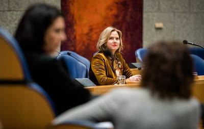 Minister komt nu 3 februari luisteren naar de A4