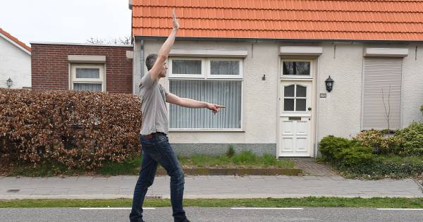 Deze man strijdt in z’n eentje tegen hardrijders: ‘Die opgeschoten jochies rijden hier echt hard’