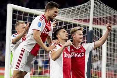 TERUGLEZEN | Titel Ajax weer beetje dichterbij na zege op Vitesse