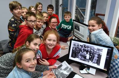 Boek door en voor het hele dorp, ook groep 8 schrijft mee